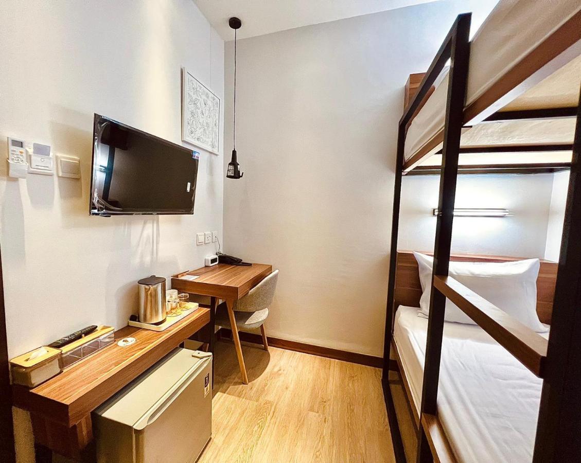 Oxy Suites G-03 At Shop House Meisterstadt Pollux Habibie Batam Экстерьер фото