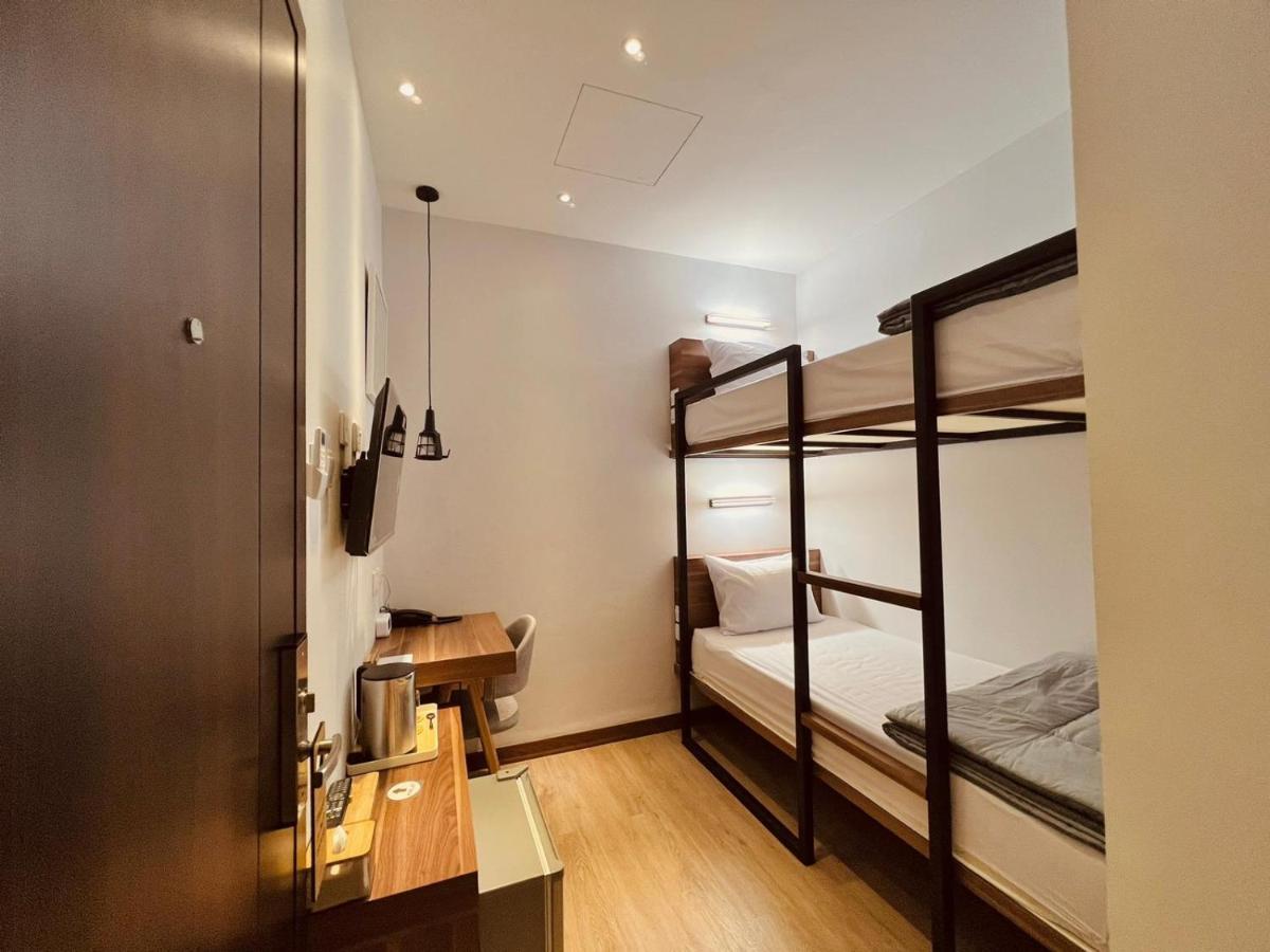 Oxy Suites G-03 At Shop House Meisterstadt Pollux Habibie Batam Экстерьер фото